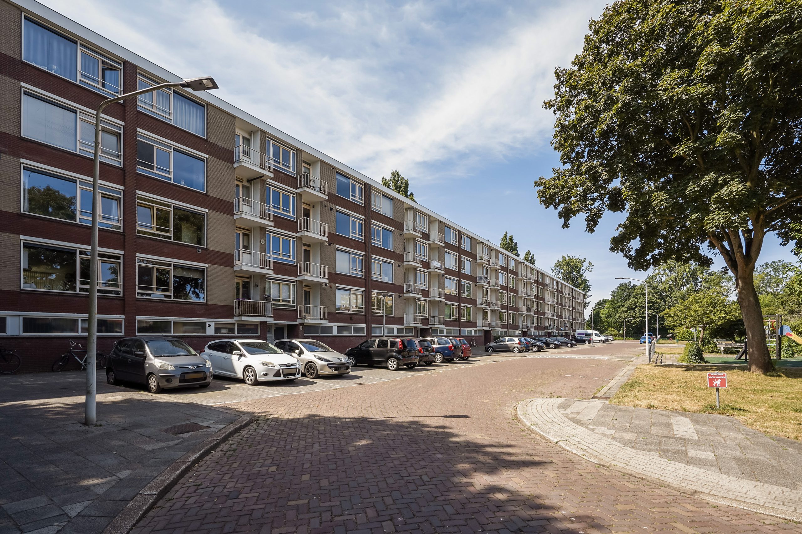 https://noordwestmakelaardij.nl/wp-content/uploads/2025/09/237904160-scaled.jpg